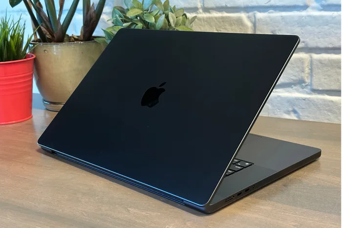 "MacBook Pro 16"" (M5 Max/36/2Tb) Sp.Black"